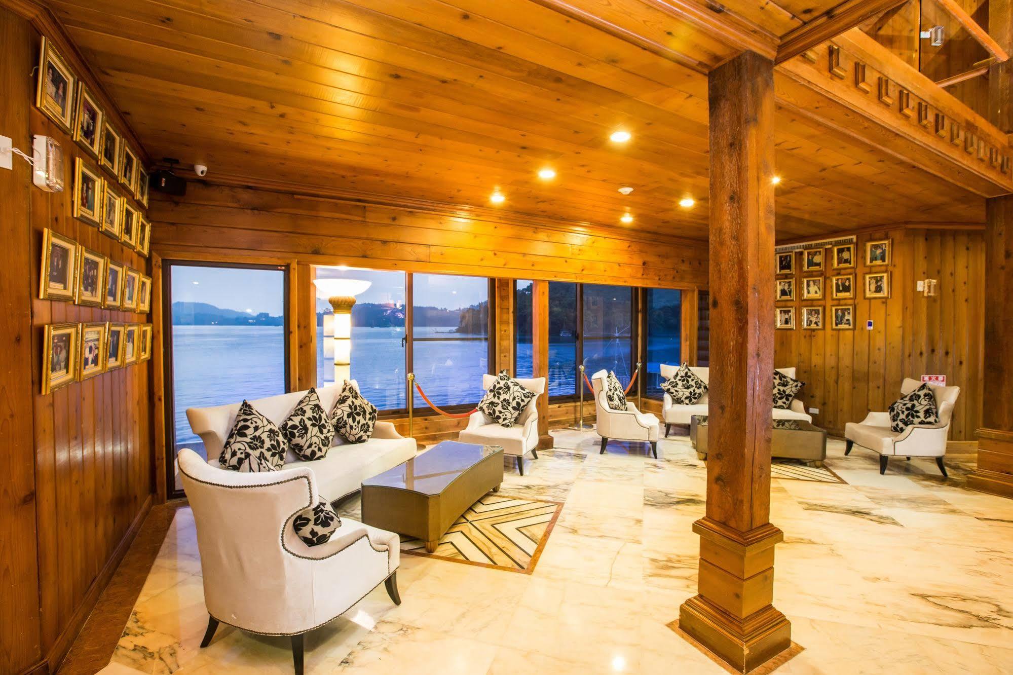 The Richforest Hotel- Sun Moon Lake Юйчи Экстерьер фото